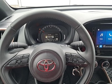 Toyota Aygo X 1.1 VVT-i 72KM 2024 Toyota Aygo X 1.0 VVT-i Style CVT Toyota Aygo X 1., zdjęcie 15