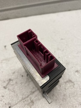718042601 JINÉ MODUL 320 D 130 2008 BMW 3 (E90)