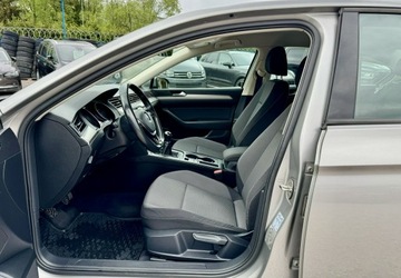 Volkswagen Passat B8 Limousine 2.0 TDI BlueMotion Technology 150KM 2017 Volkswagen Passat Salon PL,LED,Navi,PDC,Gwarancj, zdjęcie 8