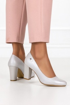 ТУФЛИ ЖЕНСКИЕ НА ДЕКОРАТИВНОМ КАБЛУКЕ, ЖЕМЧУГ, КОЖАНАЯ Стелька, размер 39