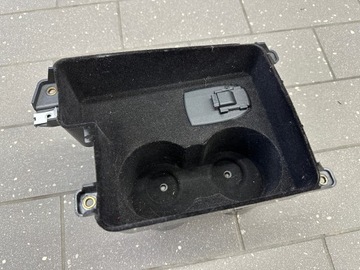 SKŘÍŇKA OPĚRADLA MERCEDES SLS 197 DRŽÁK HRNEK