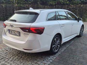 Toyota Avensis III Wagon Facelifting 2015 2.0 D-4D 143KM 2016 Toyota Avensis 2016 Premium 208k km, zadbana, VAT23%, książka serwisowa, zdjęcie 5