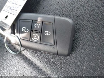 Volkswagen Tiguan II 2022 Volkswagen Tiguan 2022r, SE, 2.0T, 4x4 2.0 Benzyna 185KM, zdjęcie 12