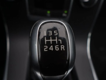 Volvo V60 I Kombi Facelifting 2.0 D2 DRIVE-E 120KM 2016 Volvo V60 D2 2.0, Navi, Klima, Klimatronic, zdjęcie 18