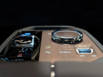 BMW iX SUV Facelifting 109.1kWh 544KM 2026 BMW iX xDrive60 Suv (544KM) 2026, zdjęcie 12