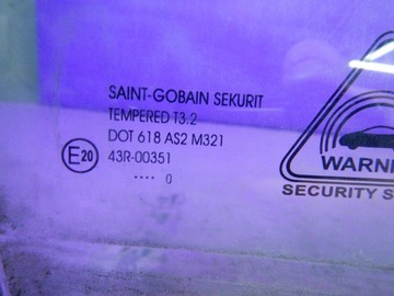 KIA VENGA 09- SKLO (OKNO) DVEŘNÍ PŘEDNÍ PRAVÁ