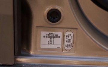 Renault Laguna III Hatchback 2.0T 16v 170KM 2011 Renault Laguna Renault Laguna 2.0 TCe 170 Initiale 2.0 Benzyna 170KM, zdjęcie 21