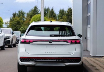 Volkswagen Passat B9 2025 Volkswagen passat-variant HAK, zawieszenie DCC, ekran 15, dostepny od reki, zdjęcie 3