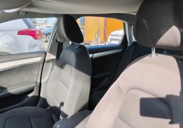 Audi A4 B8 Limousine 2.0 TDi 140KM 2009 Audi A4 Avant 2009 2.0 TDI. Uszkodzony lewy przod. 2.0 Diesel 140KM, zdjęcie 7