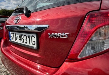 Toyota Yaris III Hatchback 5d 1.33 Dual VVT-i 99KM 2013 Toyota Yaris samochod krajowy 1.3 Benzyna 99KM, zdjęcie 9