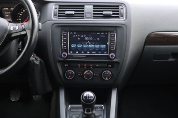 Volkswagen Jetta VI Sedan Facelifting 1.4 TSI 125KM 2016 VW Jetta 1.4 TSI, Salon Polska, 1. Właściciel, zdjęcie 11