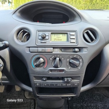 Toyota Yaris I 2004 Toyota Yaris Wspomaganie Stan Dobry Benzyna 65KM, zdjęcie 22