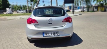 Opel Astra H Hatchback 5d 1.4 TWINPORT ecoFLEX 90KM 2013 Opel Astra 1,4 90KM Led Super Stan Raty Oplaty Gwarancja ASO 1.4 Benzyna, zdjęcie 10