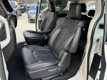 Chrysler Pacifica II 2024 Chrysler Pacifica 3.6 V6 298 KM / HYBRYDA PLUG-IN, zdjęcie 3