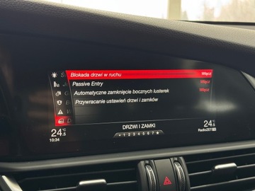 Alfa Romeo Giulia II Sedan Facelifting 2.0 Turbo 280KM 2020 Alfa Romeo Giulia Q4 Veloce / Kamera cofania / And, zdjęcie 30