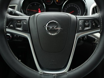 Opel Astra J Sports Tourer 2.0 CDTI ECOTEC 165KM 2011 Opel Astra 2.0 CDTI, 162 KM, Klima, Tempomat, zdjęcie 14