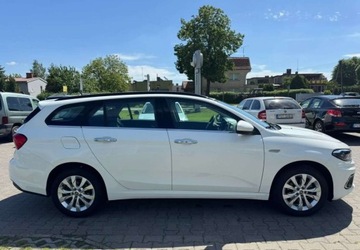 Fiat Tipo II Station Wagon 1.6 MultiJet 120KM 2017 Fiat Tipo Fiat Tipo Kombi 1.6 MultiJet DCT Lounge 1.6 Diesel 120KM, zdjęcie 3