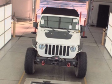 Jeep Gladiator 2020 Jeep Gladiator Sport S Short Bed 2020 3.6 Benzyna 285KM, zdjęcie 5