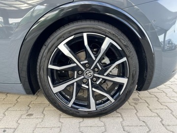 Toyota Prius V (XW60) 2.0  Hybrid Dynamic Force Plug-in 223KM 2023 Toyota Prius Plug-in Hybrid Executive V (2023-), zdjęcie 25