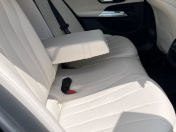 Mercedes Klasa E W214 Sedan 2.0 220d 197KM 2025 E Klasa 220 d Avantgarde 2.0 (197KM) 2025, zdjęcie 8