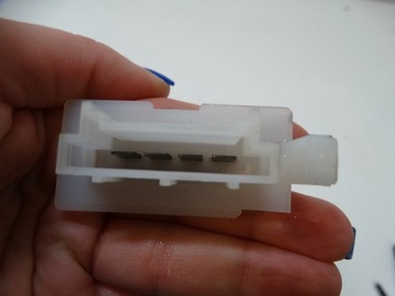 РЕЗИСТОР ВОЗДУХА MERCEDES W169 A180 CDI