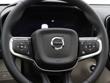 Volvo XC40 2025 VOLVO XC40 B4 Plus Dark Suv 2.0 (211KM) 2025, zdjęcie 7