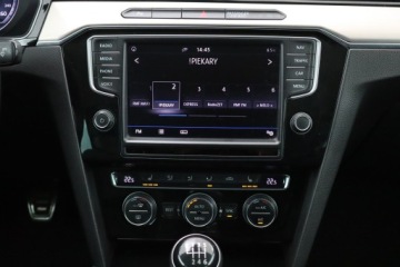 Volkswagen Passat B8 Limousine 2.0 TDI 150KM 2015 VW Passat 2.0 TDI, Salon Polska, 1. Właściciel, zdjęcie 12