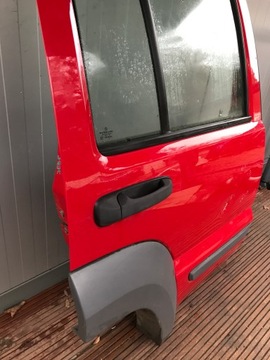 JEEP CHEROKEE KJ В КОМПЛЕКТЕ ДВЕРИ ЗАДНИЕ ПРАВЫЕ