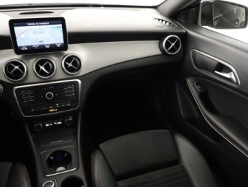 Mercedes CLA C117 Shooting Brake 1.6 200 156KM 2016 Mercedes CLA 200, Salon Polska, Automat, Skóra, zdjęcie 7