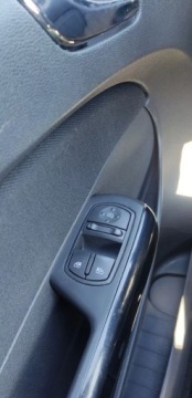 Opel Corsa D Hatchback 1.0 Twinport ecoFLEX 60KM 2008 Opel Corsa benz ,klimatyzacja ,tempomat ,niski przebieg,zadbany ,bez rdzy, zdjęcie 17