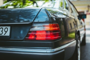 Mercedes W124 Coupe 3.0 24V 220KM 1990 MERCEDES-BENZ 300 CE W124 | 1990 | 132 000 km, zdjęcie 30