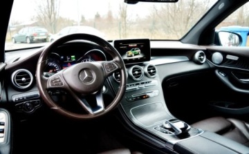Mercedes GLC C253 2017 Mercedes-Benz GLC Bardzo bogate wyposazenie 2.0 Hybryda 320KM, zdjęcie 8