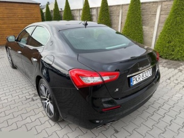 Maserati Ghibli III Sedan Facelifting 3.0 V6 350KM 2018 Maserati Ghibli GranSport 3.0 benzyna V6 350KM 2018r, zdjęcie 3