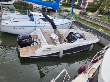 Моторная лодка Quicksilver Activ 605 Sundeck+MERCURY 150 л.с. как новая - выгодная сделка!