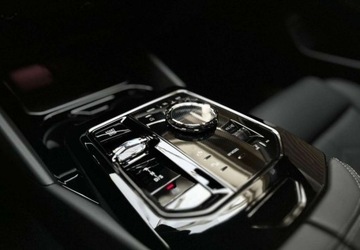 BMW Seria 5 G90-91 2026 BMW Seria 5 540d xDrive, Panorama, M sport, Pakiet Travel, Bowers, 21 cali, zdjęcie 7
