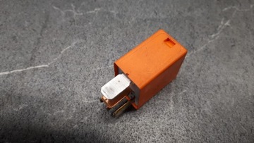 90080-87012 RELÉ TYCO TOYOTA AVENSIS