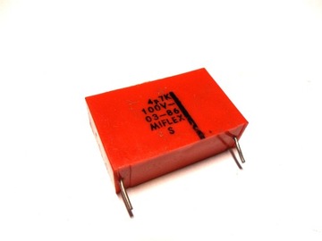 Kondensatory 4,7 uF / 100 V typu MKSE-012 - 3 szt.