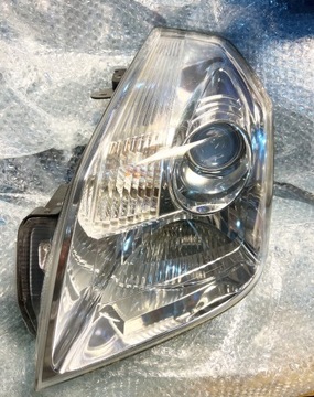 VEL SATIS PRZEDLIFT LAMPA LEWA XENON 82000-14357
