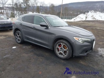 Alfa Romeo Stelvio SUV 2.0 Turbo 280KM 2019 Alfa Romeo Stelvio 2019 ALFA ROMEO STELVIO AWD 2.0 Benzyna 280KM