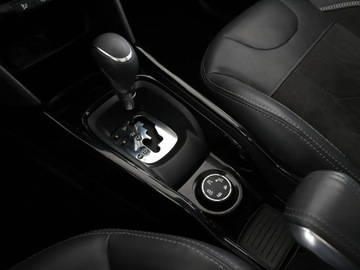 Peugeot 2008 I SUV Facelifting 1.2 PureTech 110KM 2017 Peugeot 2008 1.2 Automat Crossway Panorama Navi, zdjęcie 28