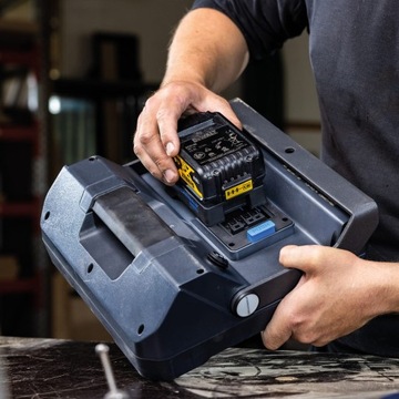 Безбликовая лампа SCANGRIP 4000лм VEGA 4 CONNECT на аккумуляторе CAS DEWALT 18В