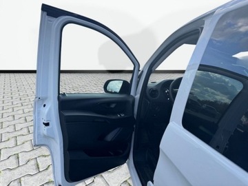 Mercedes Vito W447 2023 Mercedes-Benz Vito 2.0 Diesel 136KM, zdjęcie 9