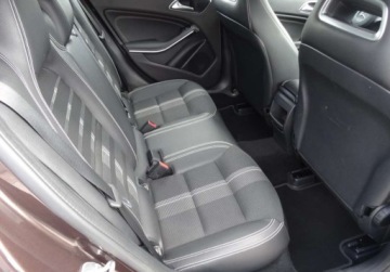 Mercedes GLA I Off-Roader Facelifting 2.1 200d 136KM 2018 Mercedes-Benz GLA 2.2CDI 136KM Bezwypadkowy Oplacony Ledy 2.1 Diesel, zdjęcie 14