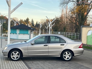 Mercedes Klasa C W203 Sedan W203 1.8 (C 180 Kompressor) 143KM 2007 Mercedes-Benz Klasa C 1.8 143 KM Kompresor Benzyna Zadbany 1.8, zdjęcie 25