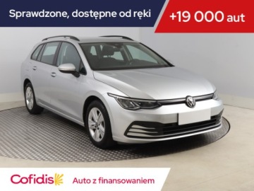 Volkswagen Golf VIII Variant 1.0 TSI 110KM 2021 VW Golf 1.0 TSI, Salon Polska, Automat, Klima