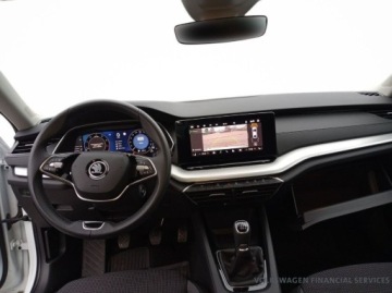 Skoda Octavia IV Liftback 1.5 TSI EVO 150KM 2024 Skoda Octavia Salon PL FV23 Matrix LED Kamera El. Klapa 1.5, zdjęcie 7