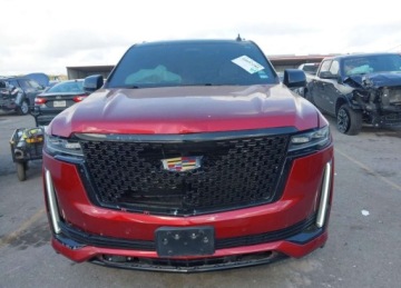 Cadillac Escalade III 2023 Cadillac Escalade 2023r., 4wd Premium Luxury, 6.2L, od ubezpieczalni 6.2, zdjęcie 7