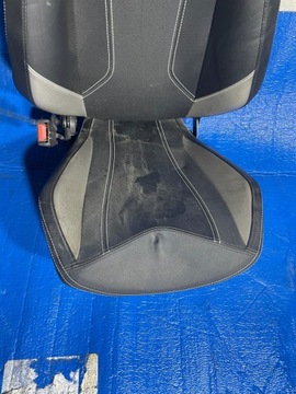 ПАССАЖИРСКОЕ СИДЕНИЕ POLARIS SLINGSHOT, СПРАВА