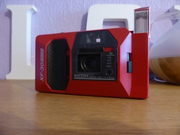 APARAT RICOH XF-30 CZERWONY