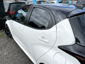 Toyota Yaris IV Hatchback 1.0 VVT-i 72KM 2022 Toyota Yaris 1.0 VVTi - Gaz/ Radar / Asystent Pasa, zdjęcie 10